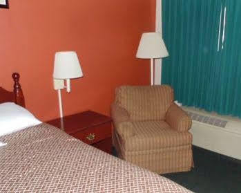 West Park Inn Sandusky Exterior photo